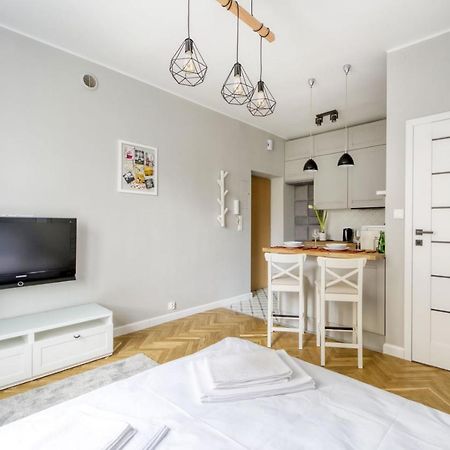 King Apart Dickensa Lägenhet Warszawa Exteriör bild